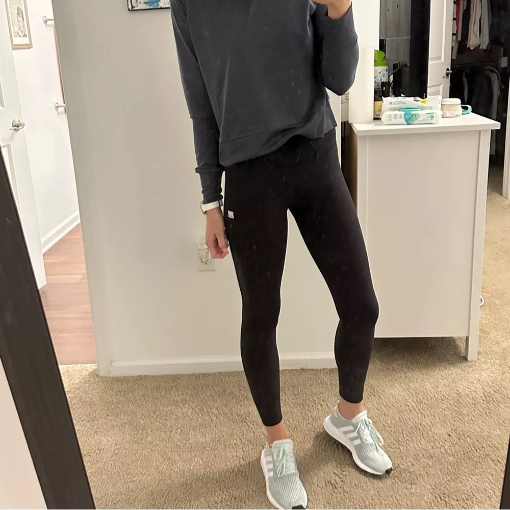 Vuori Daily Legging - Picture 2 of 6